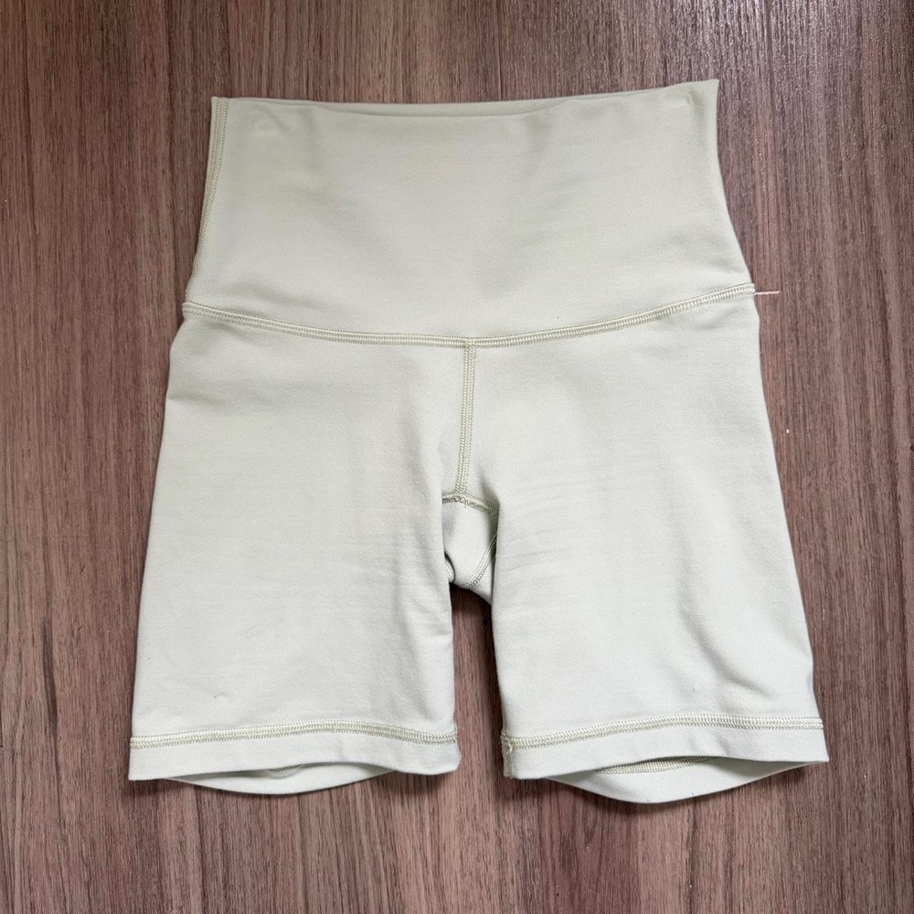 TNA Women's Light Sage Bike Shorts